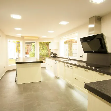 Holiday home Turrion Fuer 14 Personen In *