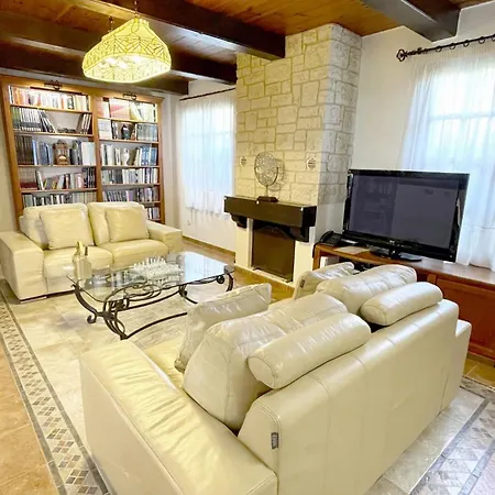 Holiday home Turrion Fuer 14 Personen In *